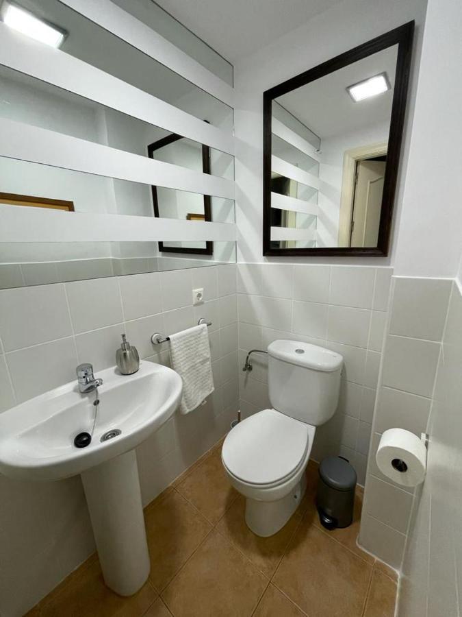 Apartamento En Zona Playa Con Vistas A La Bahia Algeciras Ngoại thất bức ảnh